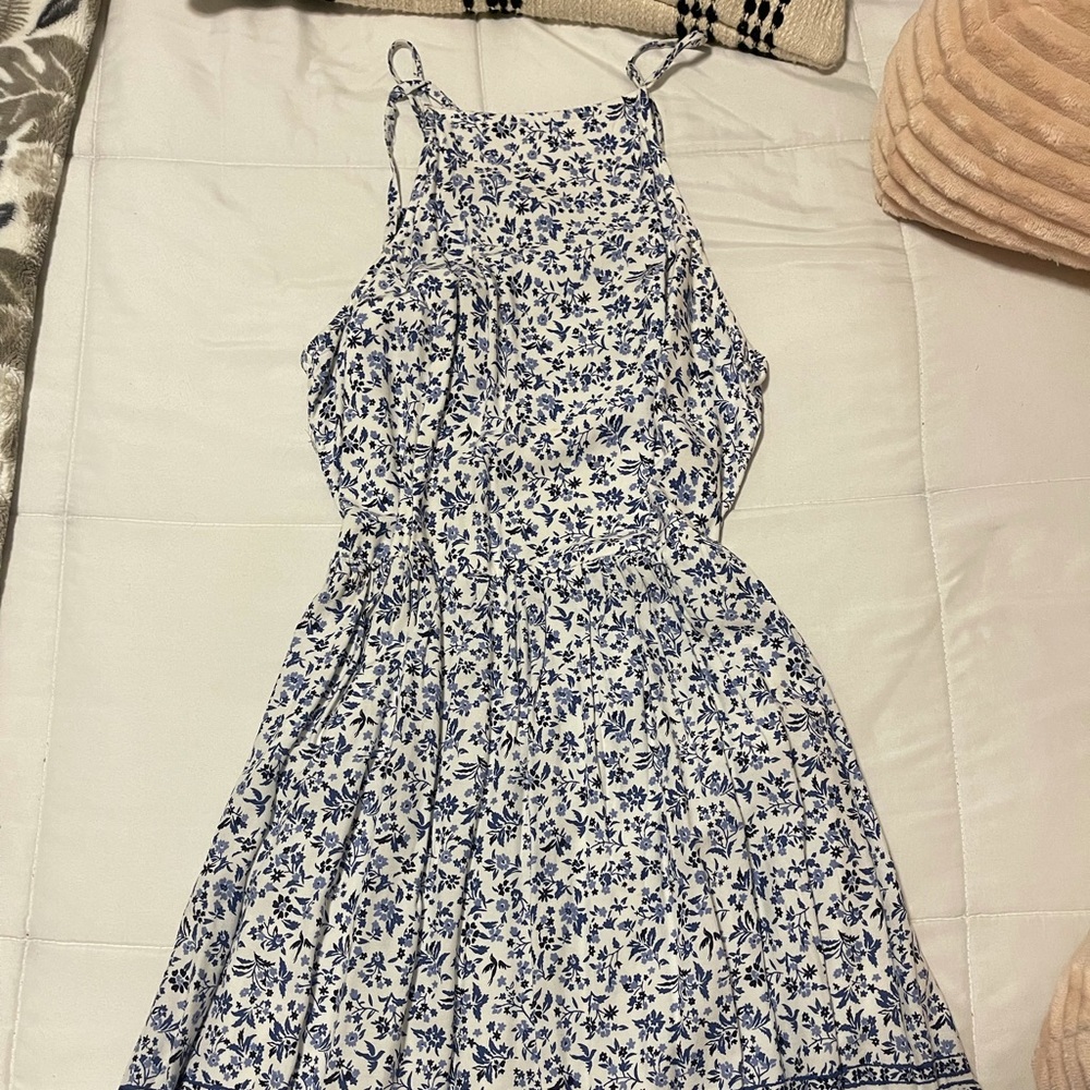 Cute Blue/White dress!